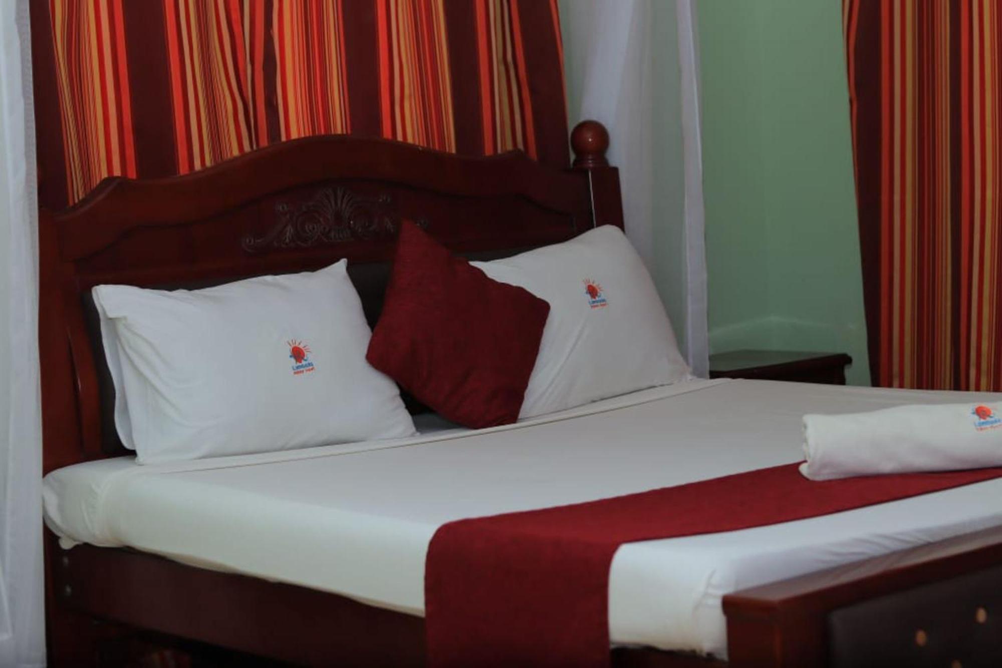 Lambada Holiday Resort Mombasa Mtwapa Exterior foto